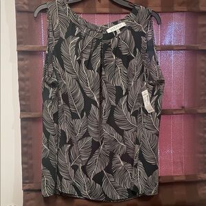 Kasper Black and White Feather Print Blouse